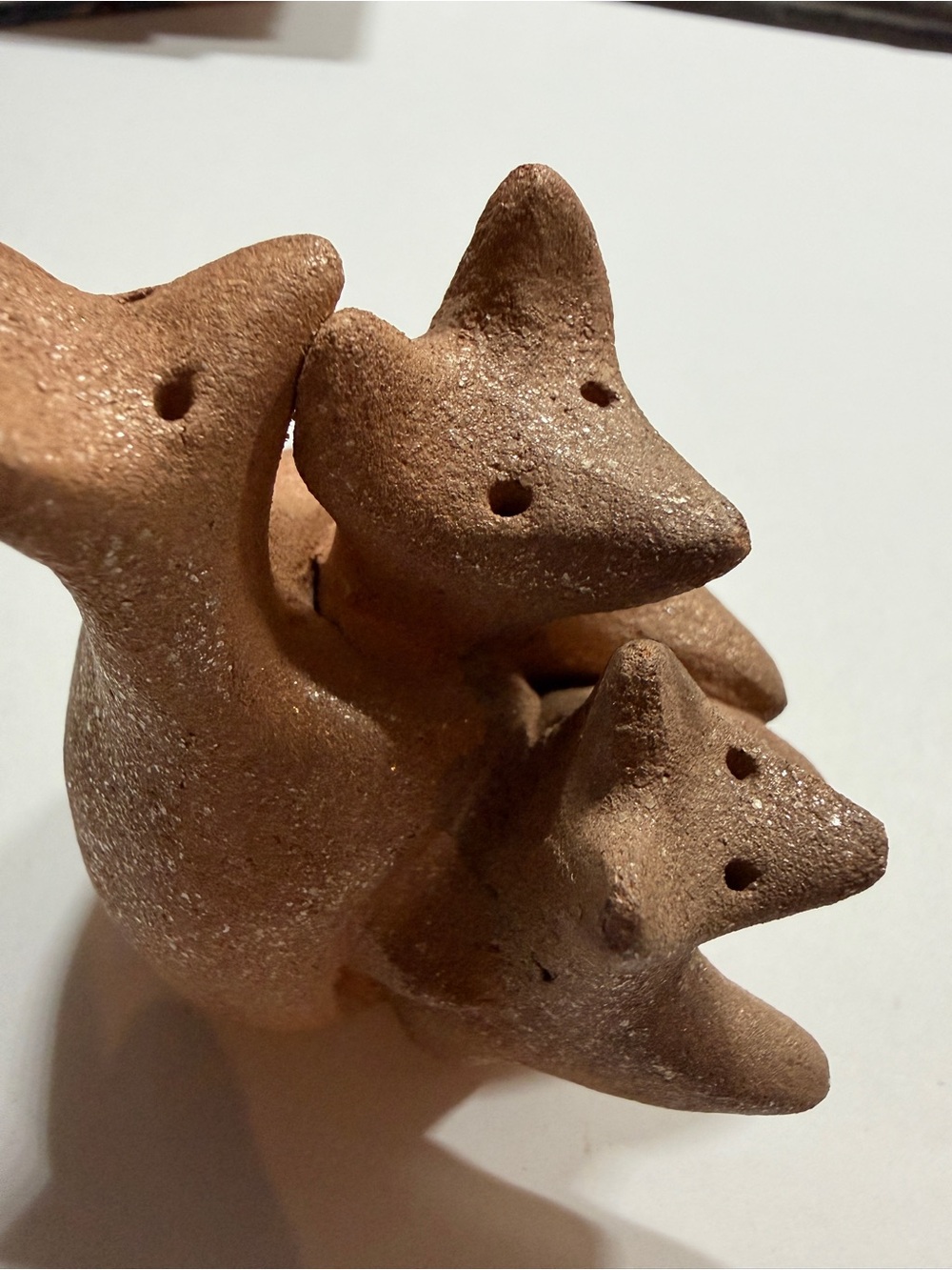 Vintage Taos Pueblo Micaceous Clay Three‎ Bear Family Jason Mondragon Pottery - Picture 3 of 5